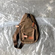 Load image into Gallery viewer, Felix Shoulder Bag
